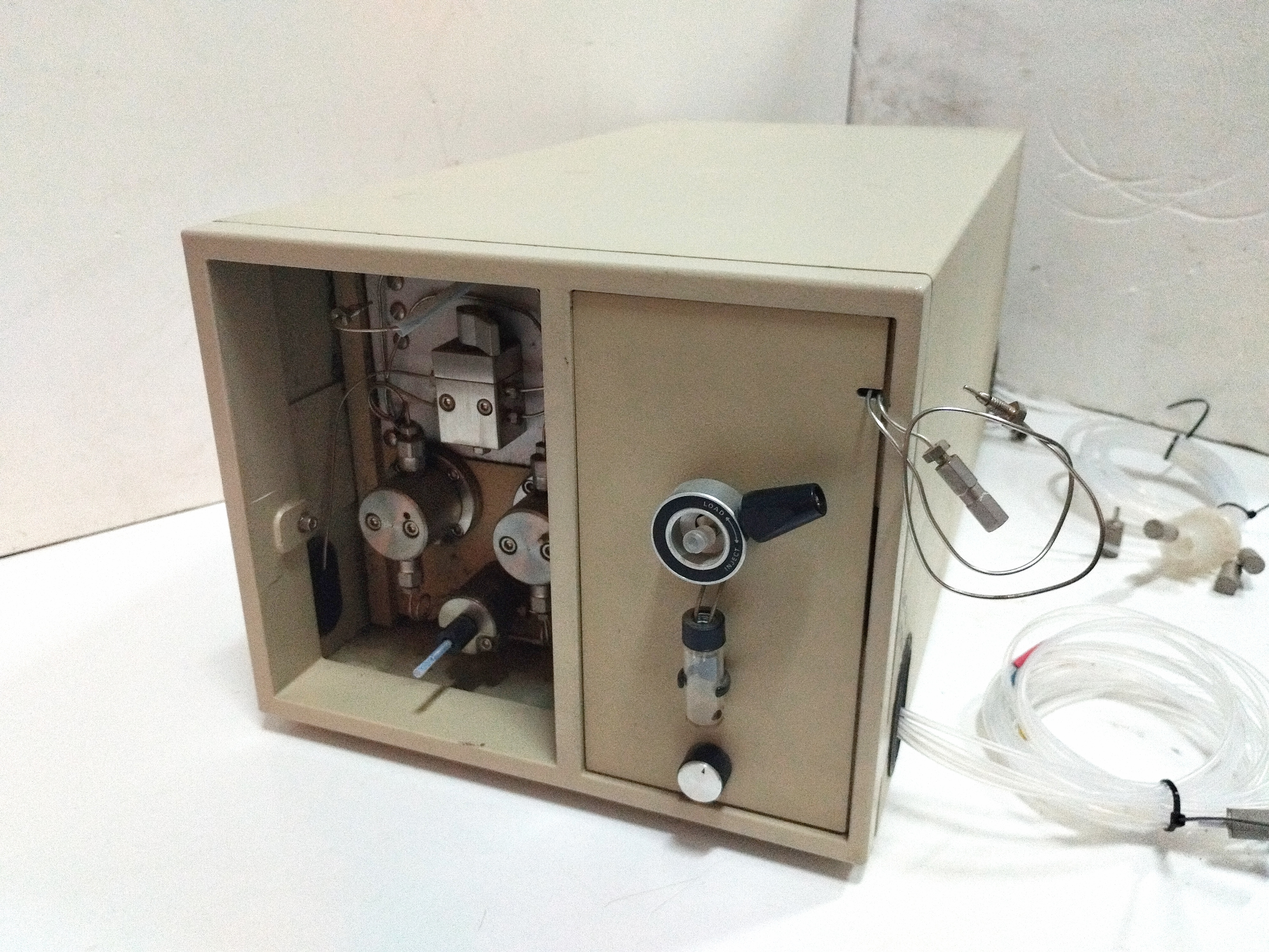 analizador liqui cromatografia laboratorio 22_5x28_5x55 1u